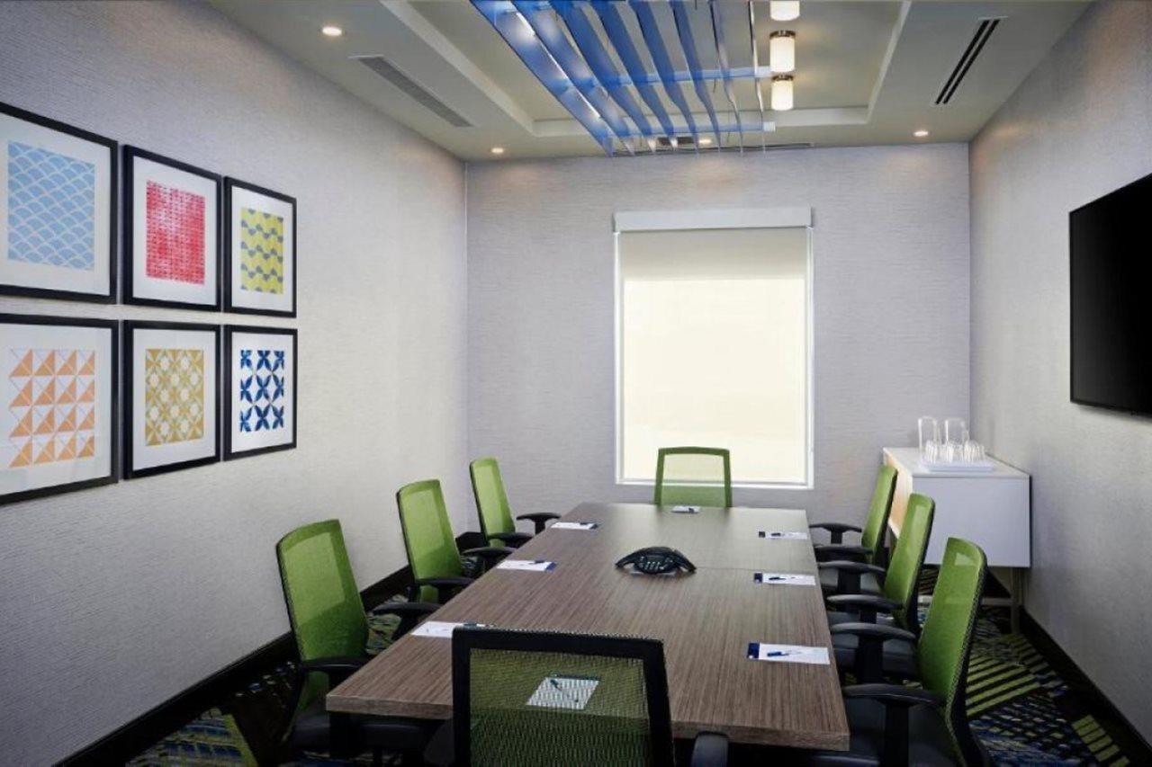Holiday Inn Express - Sarnia - Point Edward By Ihg Dış mekan fotoğraf