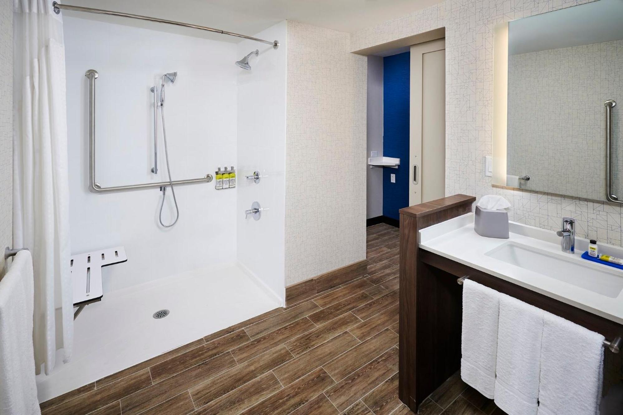 Holiday Inn Express - Sarnia - Point Edward By Ihg Dış mekan fotoğraf
